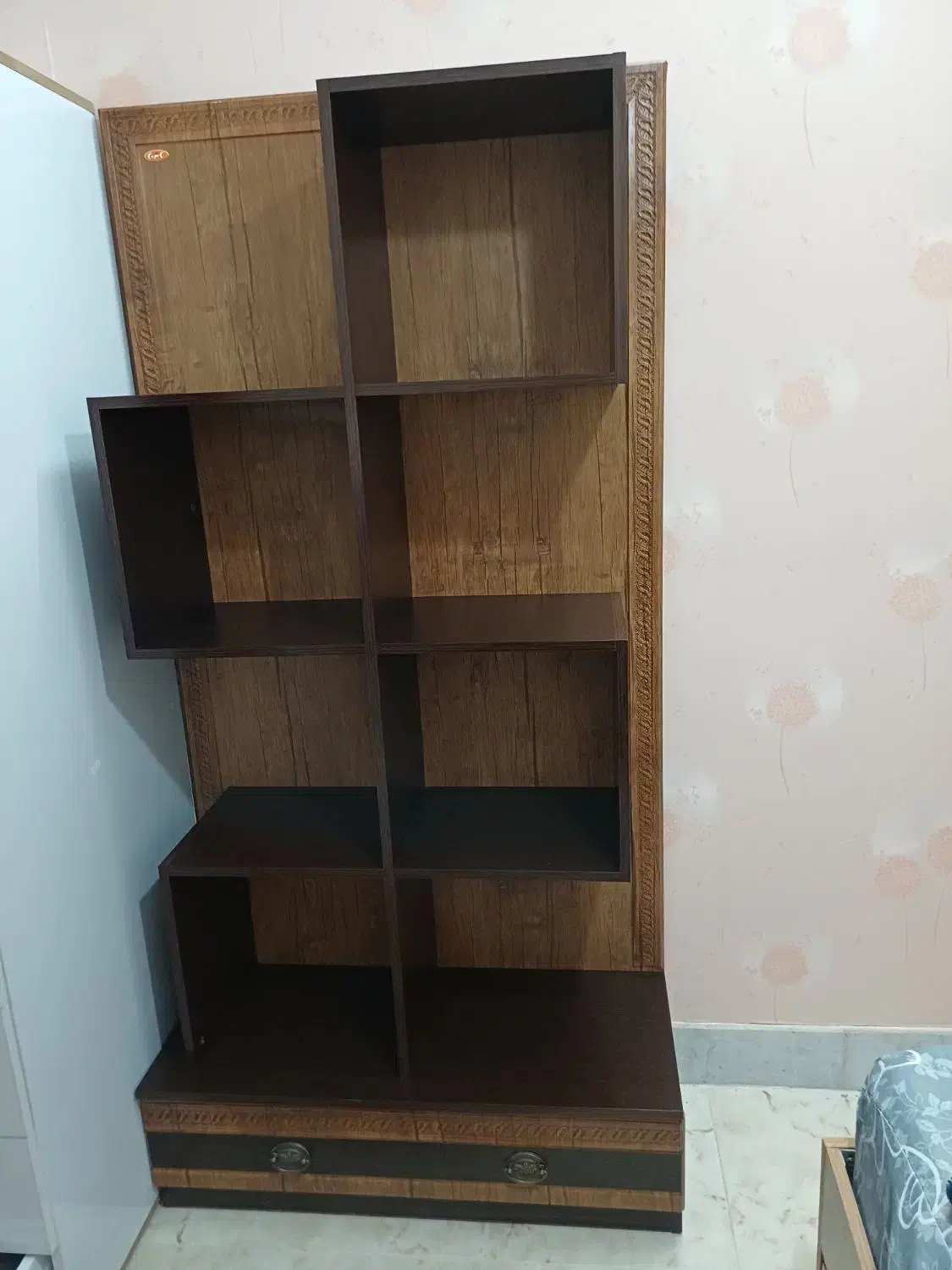 کتابخانه|کتابخانه، شلف، قفسههای دیواری|سبزوار, امیر کبیر|دیوار