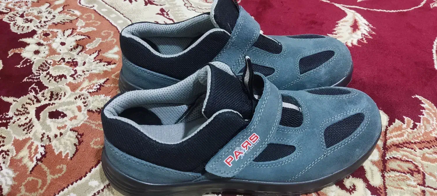 کفش کار|کیف، کفش، کمربند|گنبد کاووس, |دیوار