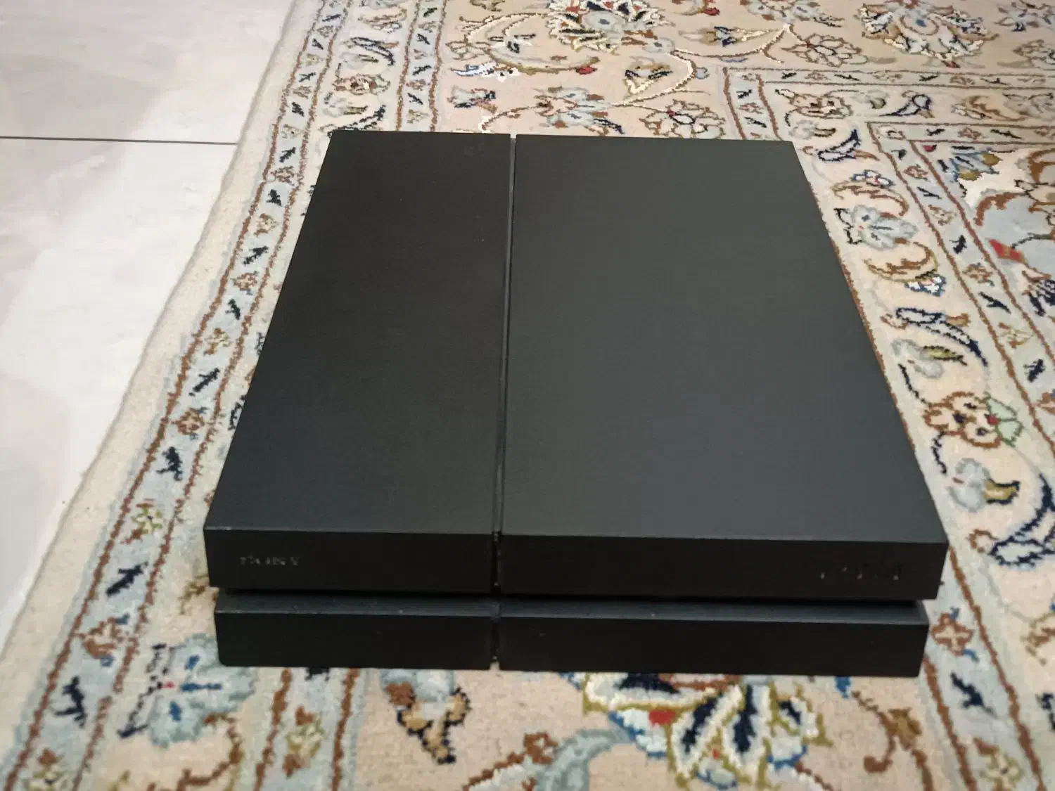 یک دستگاه پلی استیشن چهار تمیز و سالم حافظه 1 tb|کنسول، بازی ویدئویی و آنلاین|تهران, مجیدآباد|دیوار