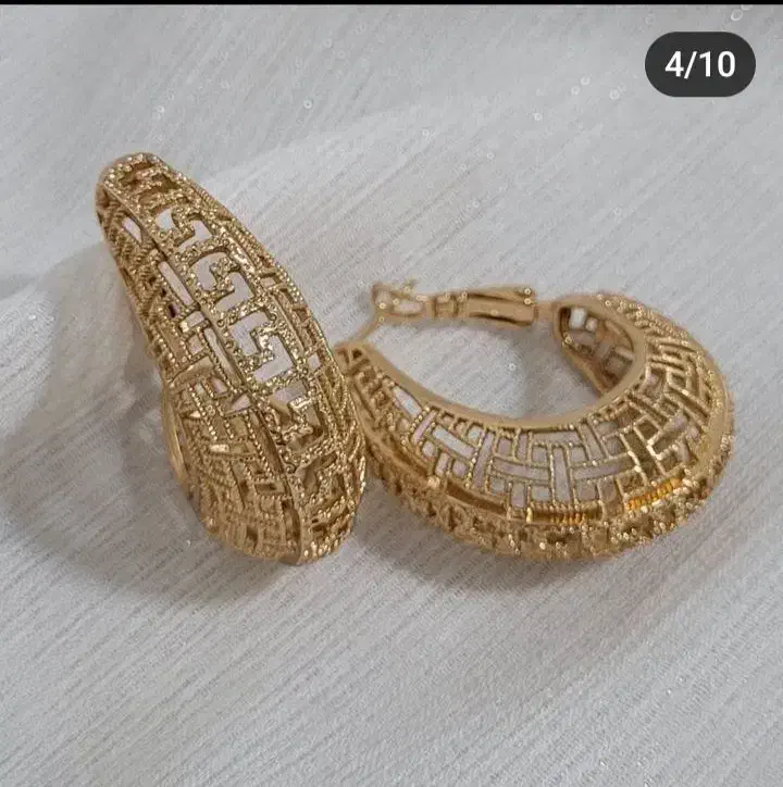 گوشواره طرح طلا (قیمت مناسب)|بدلیجات|تبریز, |دیوار