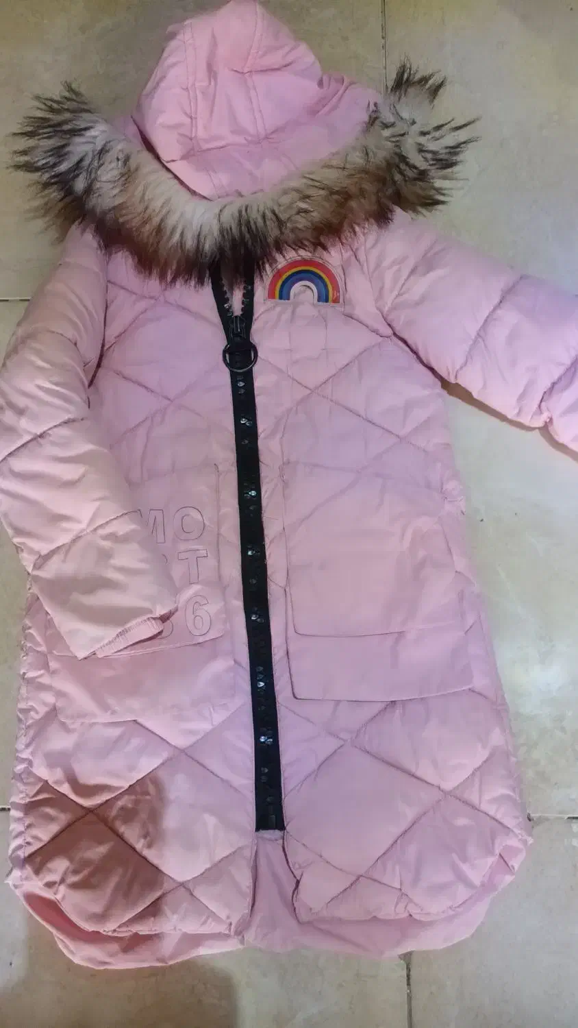 کاپشن دخترانه|لباس|اصفهان, سرچشمه|دیوار