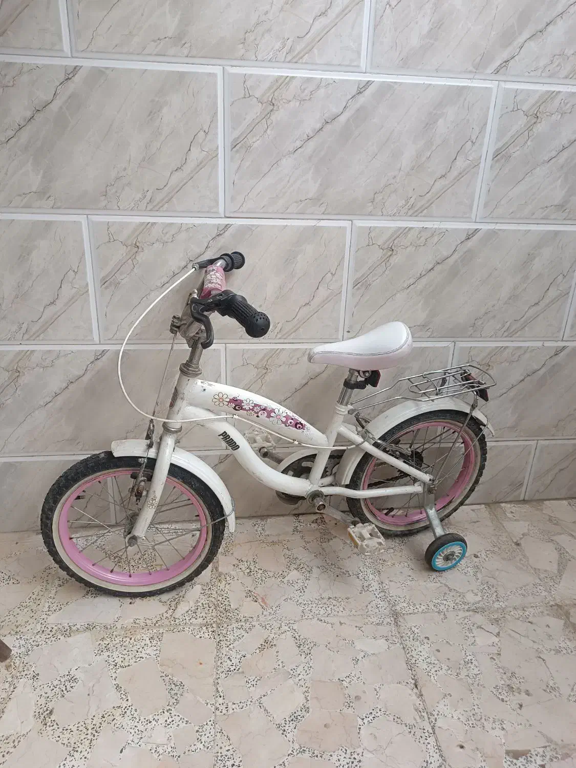 دوچرخه دخترانه کارکرده|دوچرخه، اسکیت، اسکوتر|شفت, |دیوار