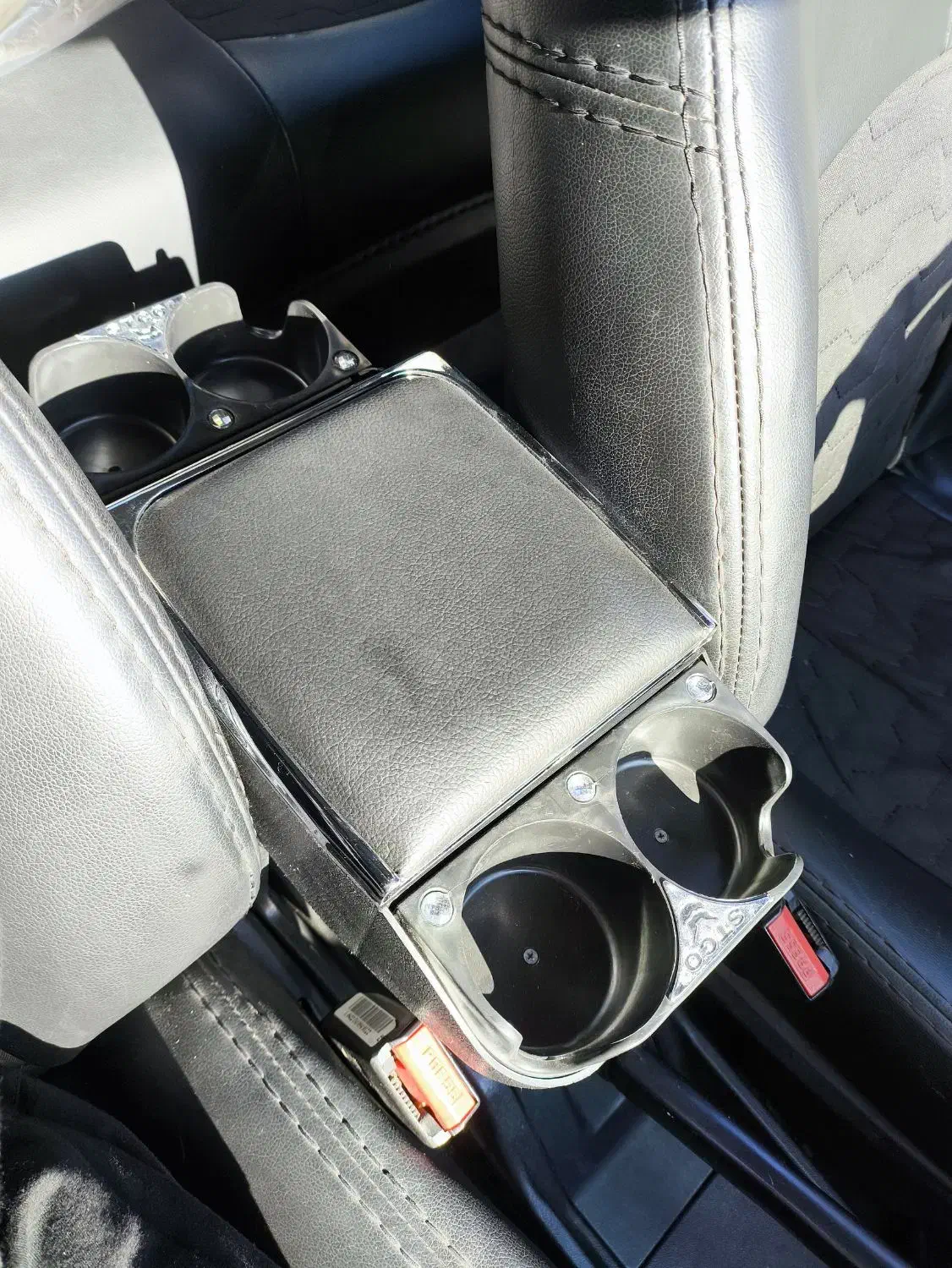 کنسول وسط ماشین|قطعات یدکی و لوازم جانبی|رشت, منظریه|دیوار