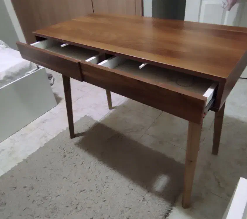 میز تحریر|میز تحریر و کامپیوتر|پردیس, فاز ۸|دیوار