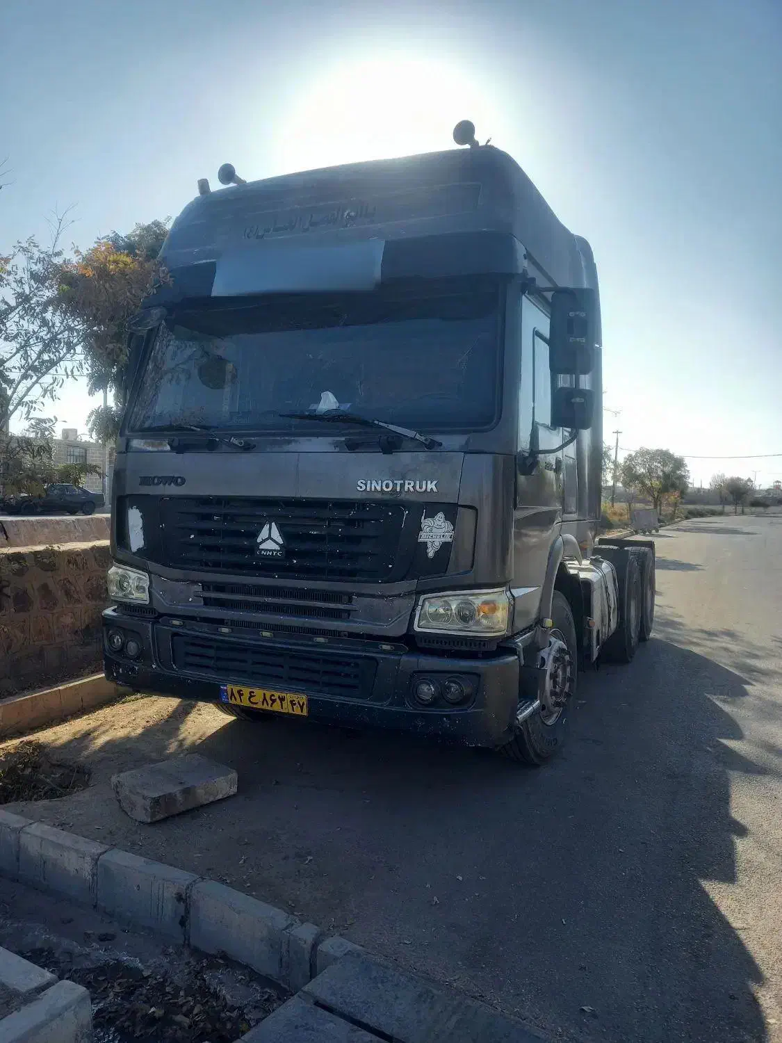 هوو|خودرو سنگین|رباطکریم, مسکن مهر آبشناسان|دیوار