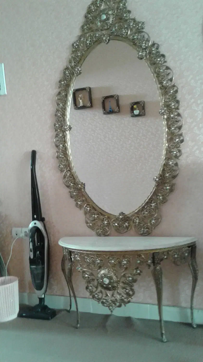 آینه و شعمدان برنزی سنگین وزن|آینه|تبریز, |دیوار