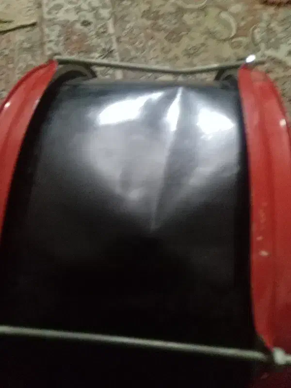 طبل|درام و پرکاشن|قم, طلاب غیر ایرانی|دیوار