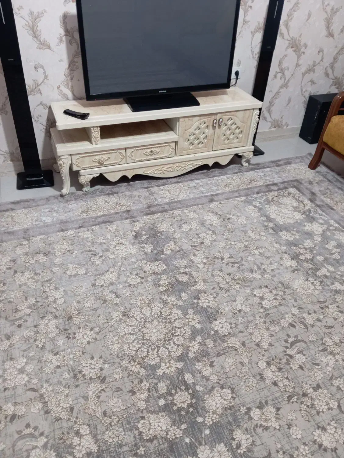 ساعت قالی زیر تلویزیون|ساعت دیواری و تزئینی|سنندج, |دیوار