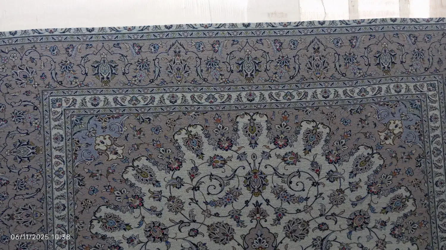 قالی دستباف ۱۲متری نوزده گل معرفتی بوم کرم|فرش|آران و بیدگل, |دیوار