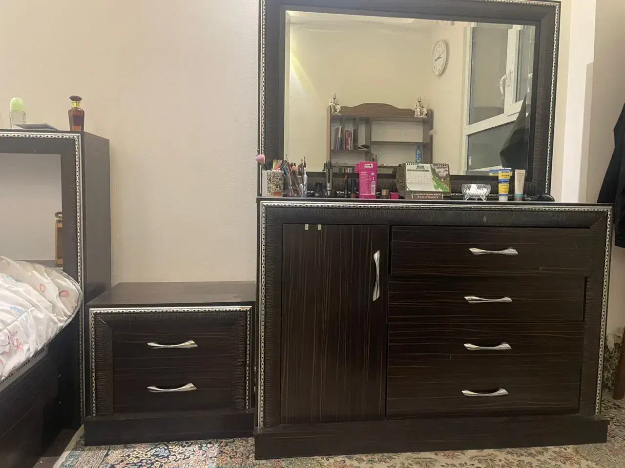 تعدادی وسیله منزل|تلویزیون و پروژکتور|یزد, |دیوار