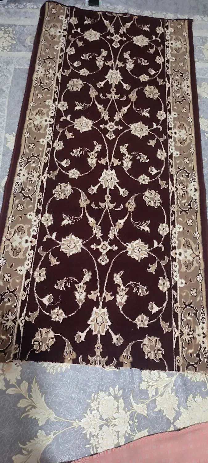 دو عدد فرش کناره|فرش|هشتگرد, شهرک بعثت|دیوار