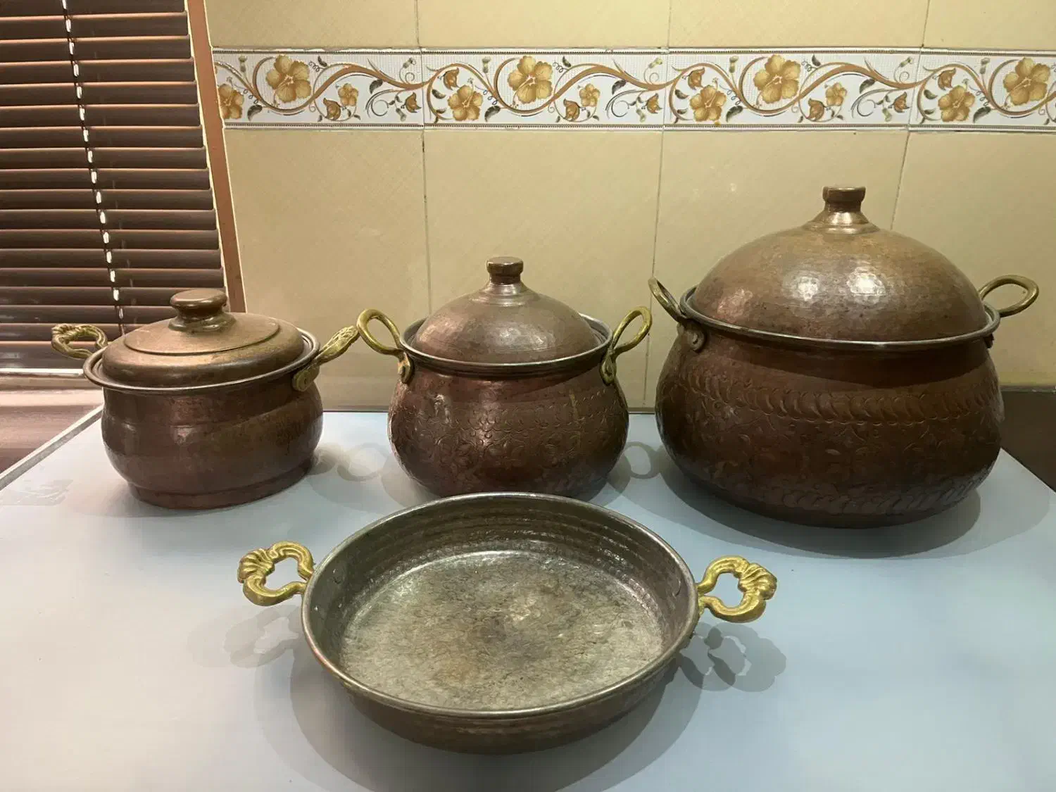 قابلمه مسی عثمانی|کلکسیون اشیاء عتیقه|کرج, فاز ۳ گوهردشت|دیوار