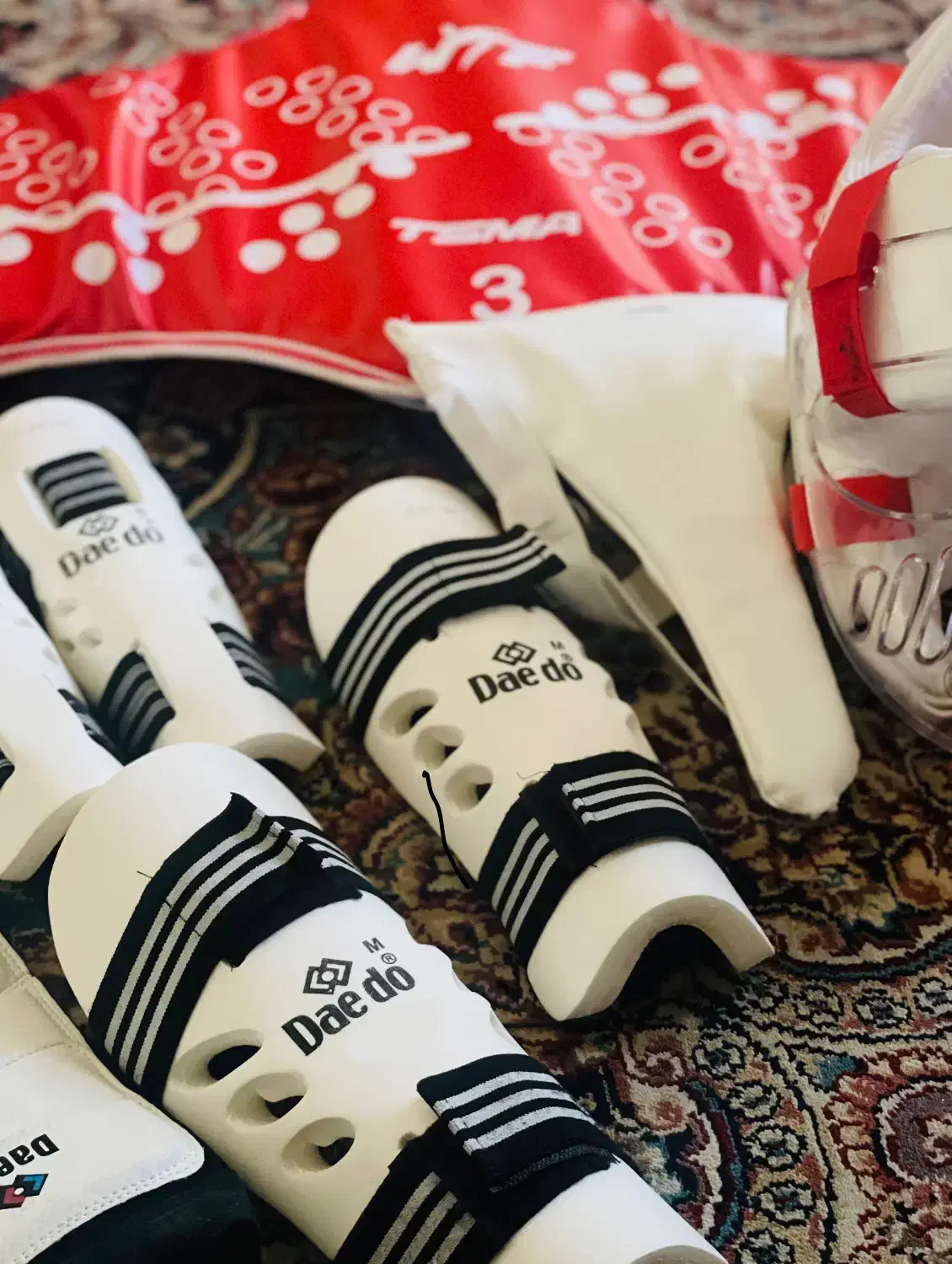 تجهیزات حرفه‌ای تکواندو (نو)|تجهیزات ورزشی|خنج, |دیوار