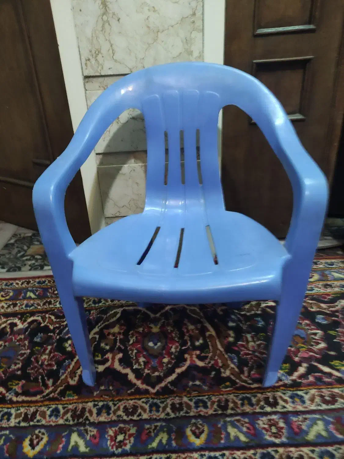 صندلی|تخت و صندلی بچه|شیراز, آزادگان|دیوار