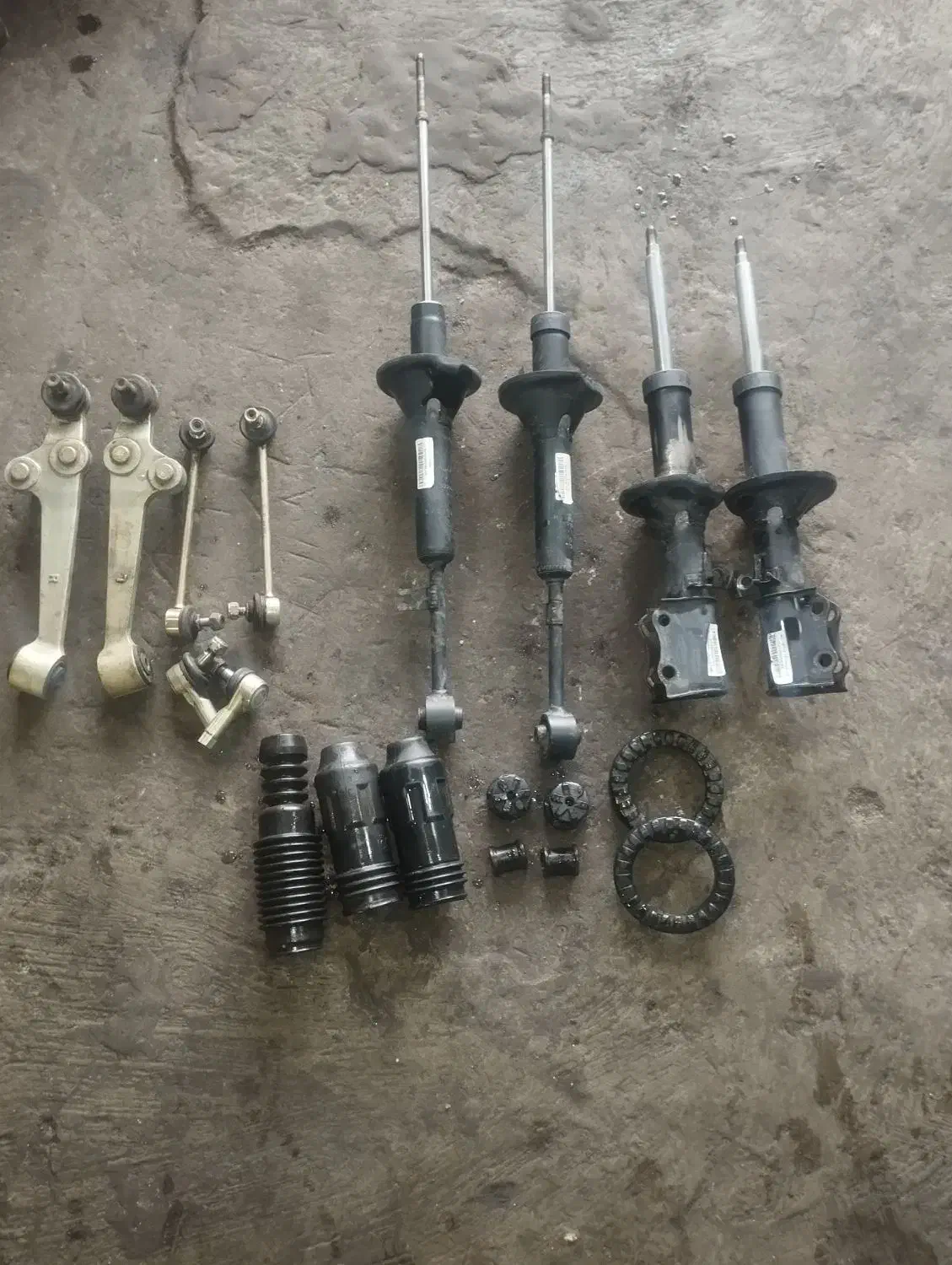 ست کامل کمک و جلوبندی تیبا.کوییک|قطعات یدکی و لوازم جانبی|لنگرود, |دیوار