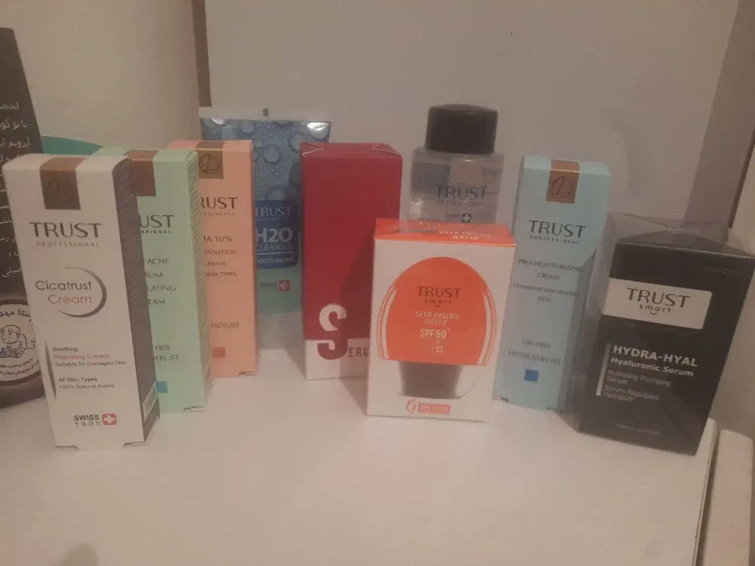 محصولات آرایشی و بهداشتی لیاتیم تراست|آرایشی، بهداشتی، درمانی|گیان, |دیوار