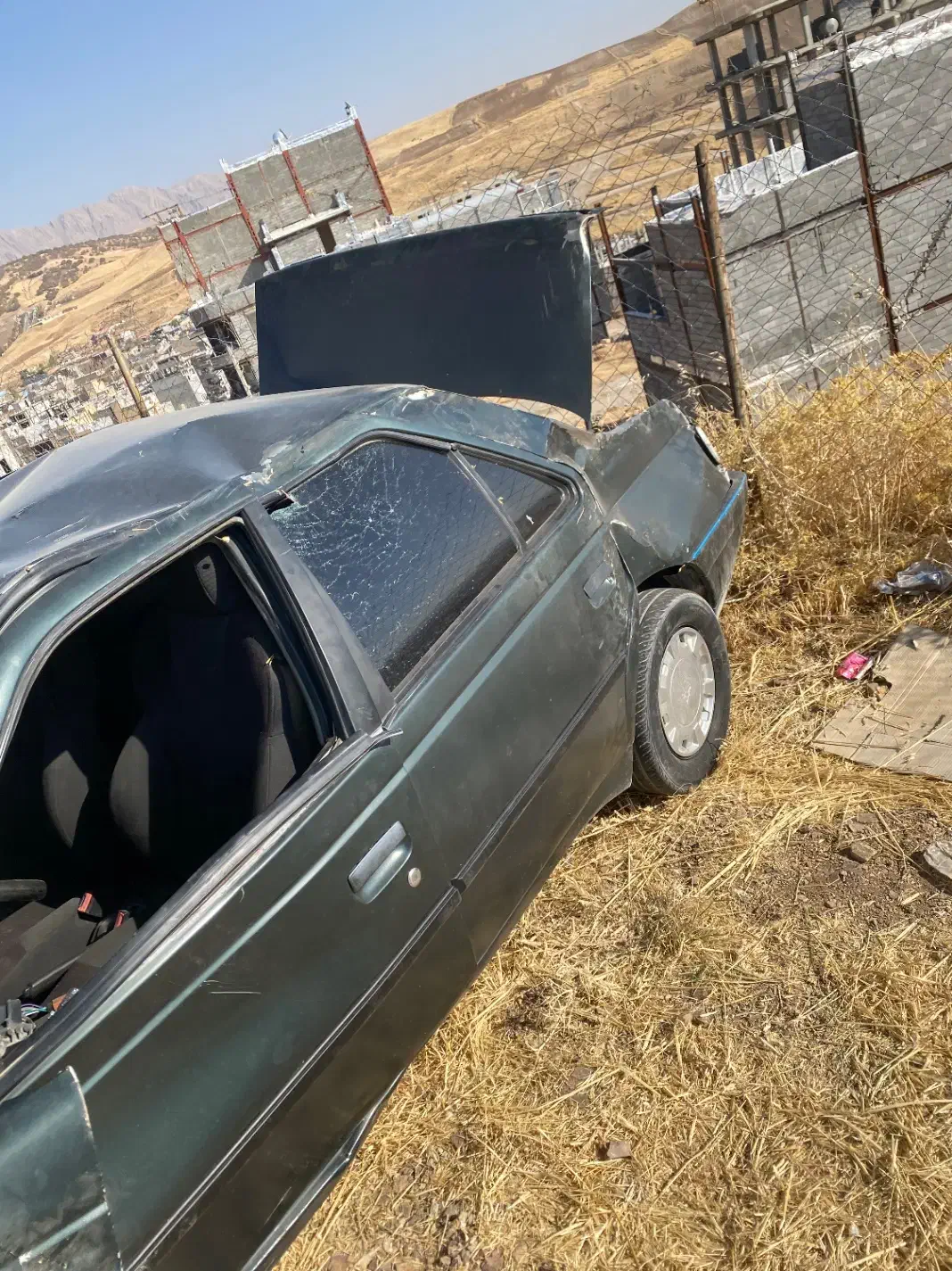 پژو مدل ۸۳تصادفی|خودرو سواری و وانت|جوانرود, |دیوار