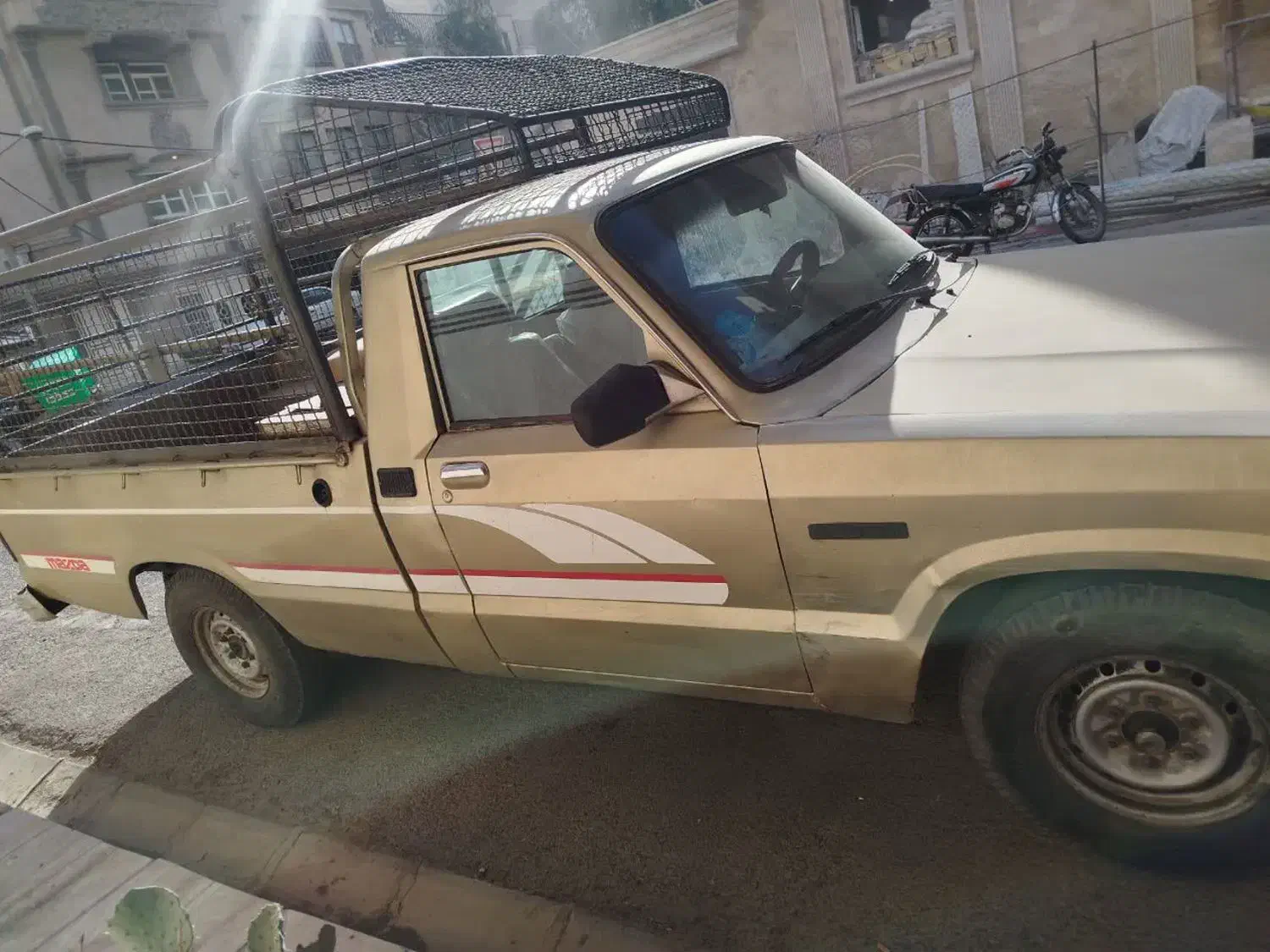 وانت مزدا 2000 ژاپنی دوگانه مدل82|خودرو سواری و وانت|قم, سالاریه|دیوار