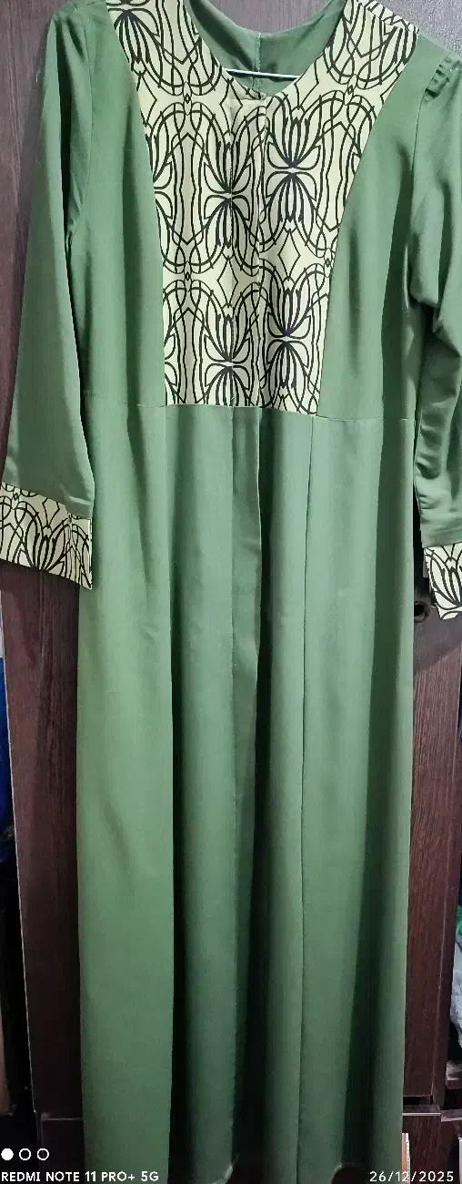 مانتو|لباس|مشهد, کوشک مهدی|دیوار