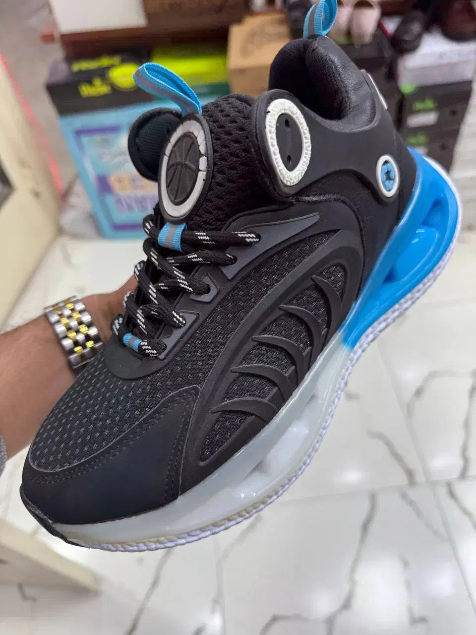 جردن|کیف، کفش، کمربند|تبریز, |دیوار