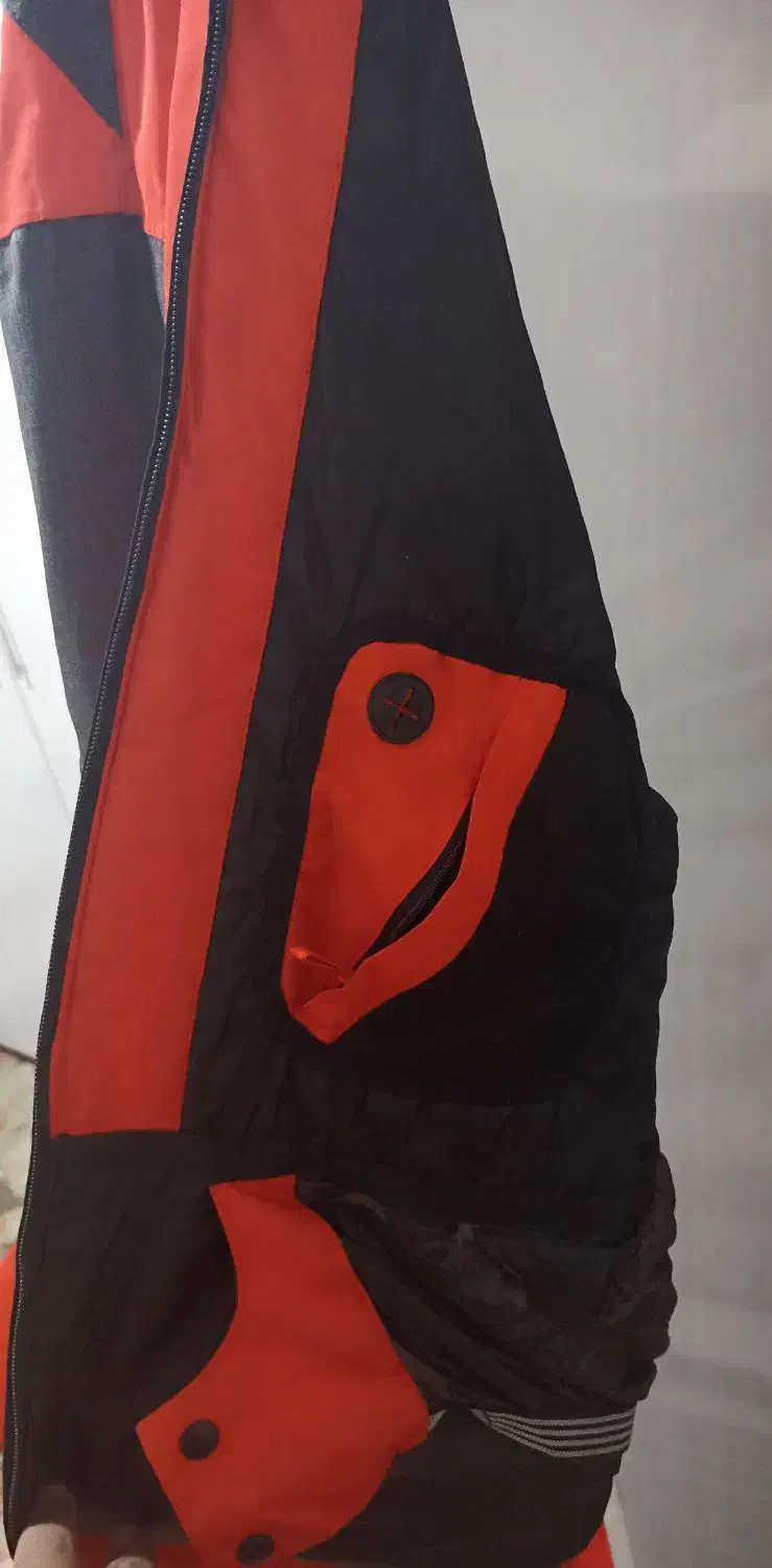 کافشن|لباس|نیشابور, کوی حسینی|دیوار