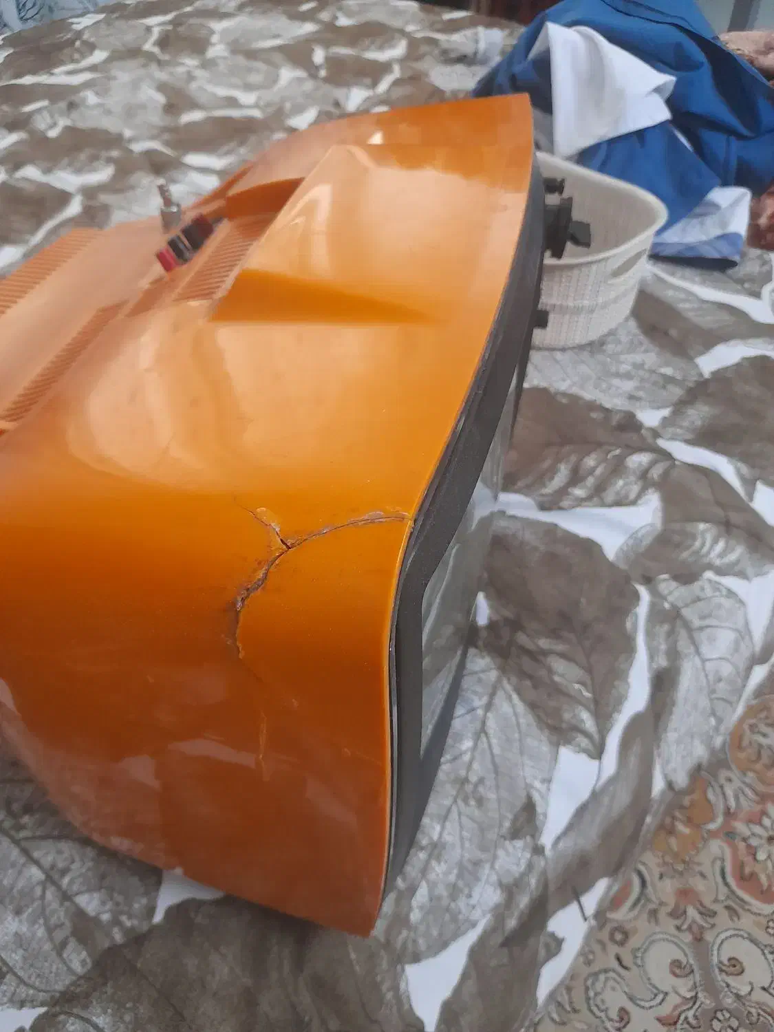 تلویزیون قدیمی|تلویزیون و پروژکتور|گرگان, |دیوار