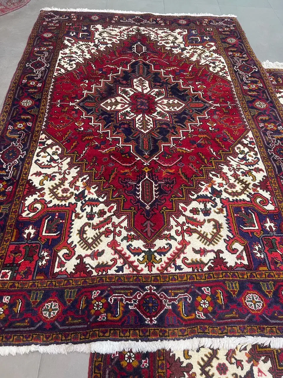 فرش دستباف (بساک)جفت نقشه هریس درحد نو|فرش|مشکین‌دشت, |دیوار