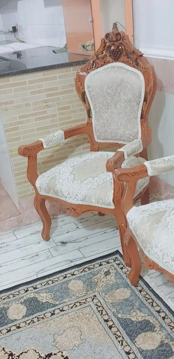 مبل سلطنتی در حد|مبلمان خانگی و میز عسلی|هشتگرد, قاسم آباد بزرگ|دیوار