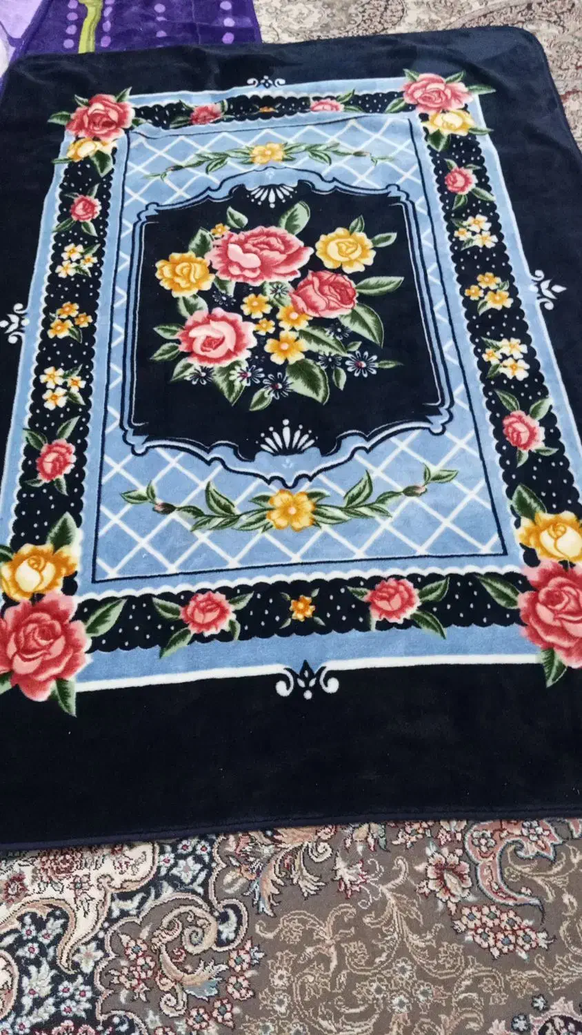 پتو نو لیلیان در کاور|رختخواب، بالش، پتو|شیراز, کرونی(خاتونک)|دیوار