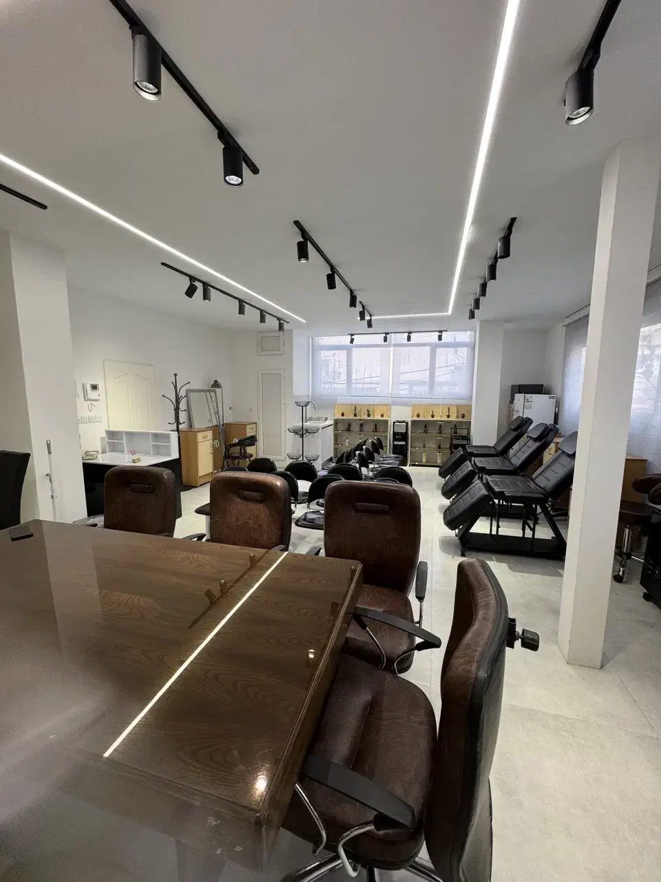 اجاره فضای عملی برای تولید محتوا|اجارهٔ کوتاهمدت دفتر کار و فضای آموزشی|تهران, دهقان|دیوار