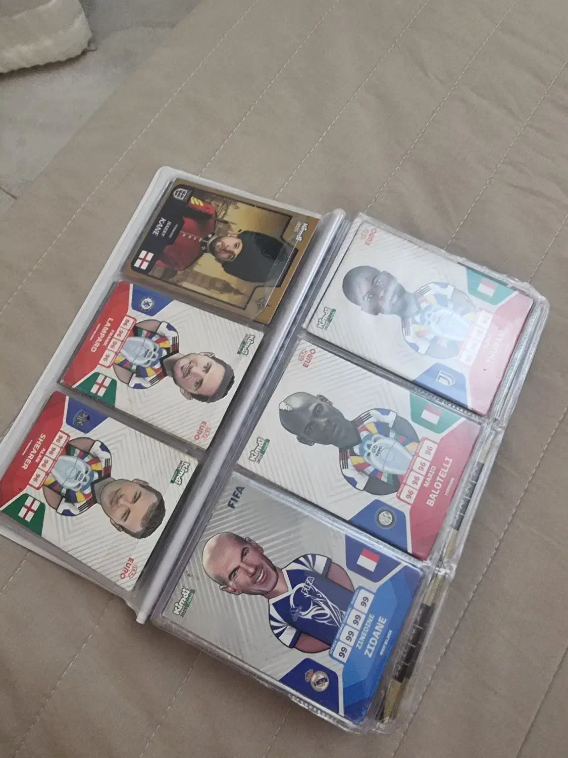 آلبوم کیمدی حاوی ۱۴۴ کیمدی|اسباببازی|کیش, |دیوار