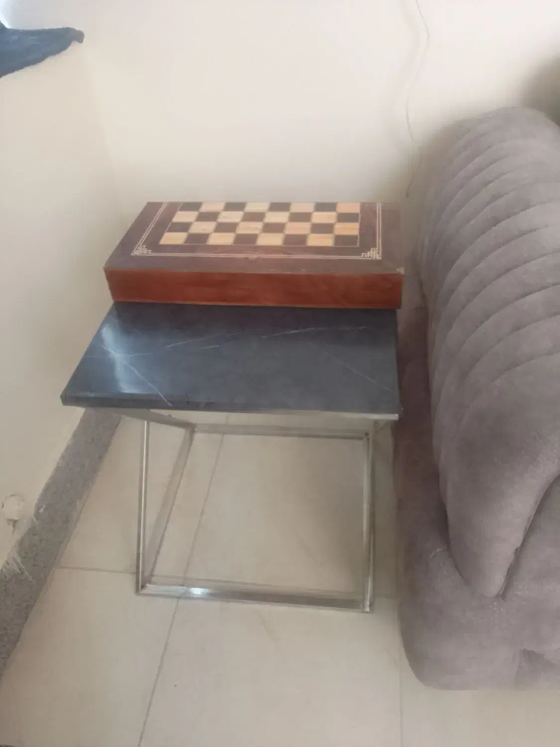 وسط مبل|مبلمان خانگی و میز عسلی|شاهینشهر, شهرک گلدیس|دیوار