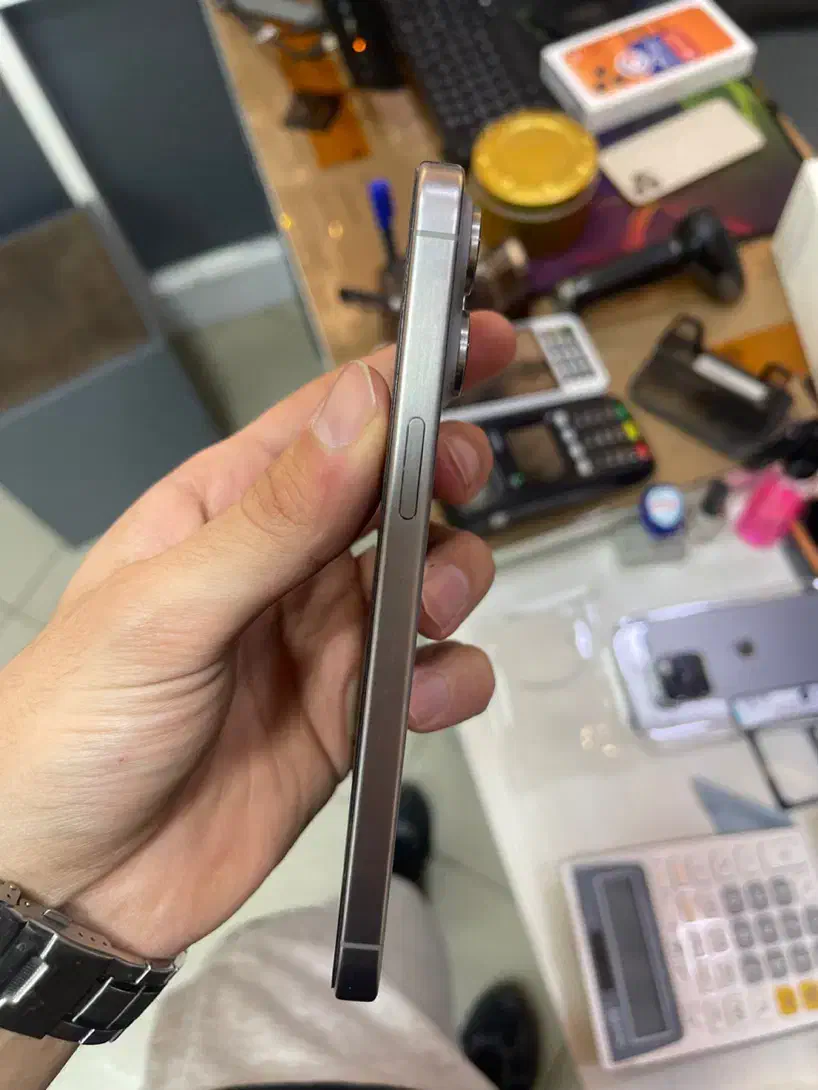 اپل ایفون ۱۵پرومکس 15promaxحافظه 512 گیگ رجیستر|موبایل|تهران, صادقیه|دیوار