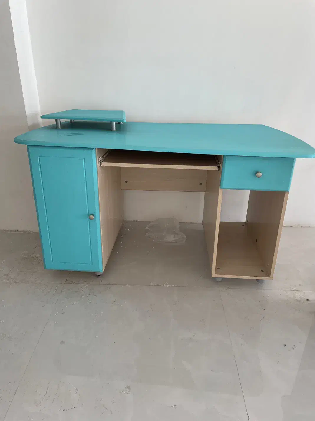 میز کامپیوتر و ارایشی و تلوزیون|میز تحریر و کامپیوتر|مشهد, صیاد شیرازی|دیوار