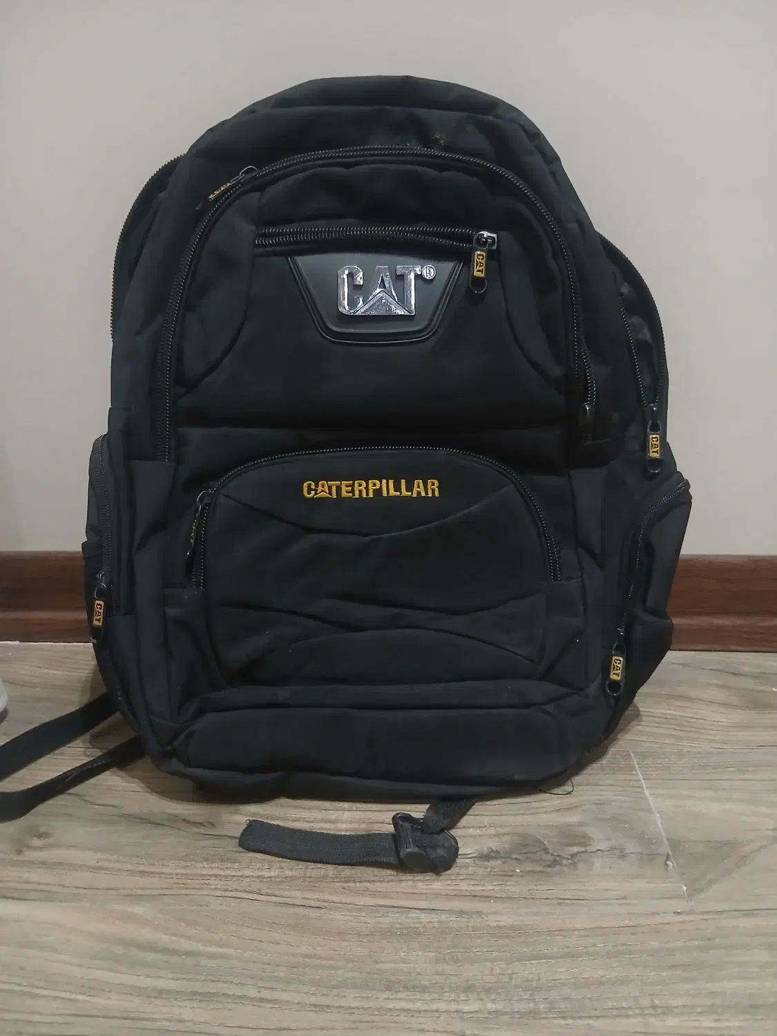 کیف|کیف، کفش، کمربند|یزد, |دیوار