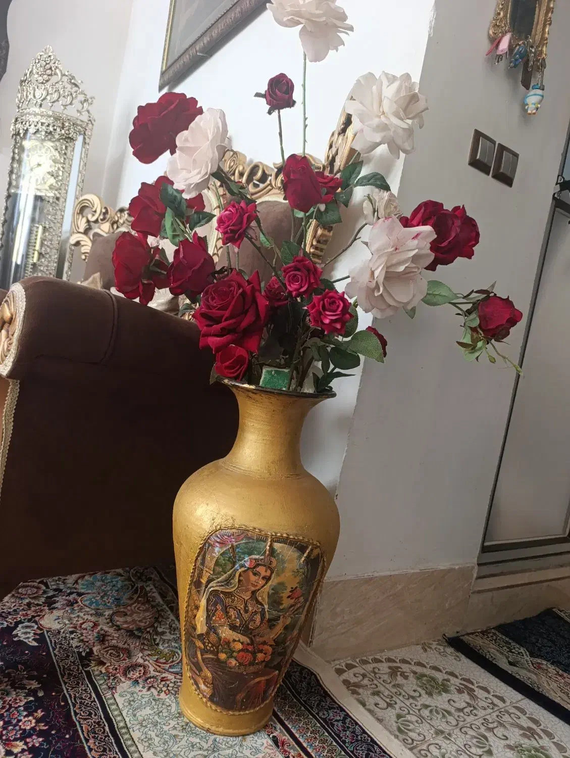 گل تزیینی|گل مصنوعی|تربتحیدریه, سرمحله|دیوار