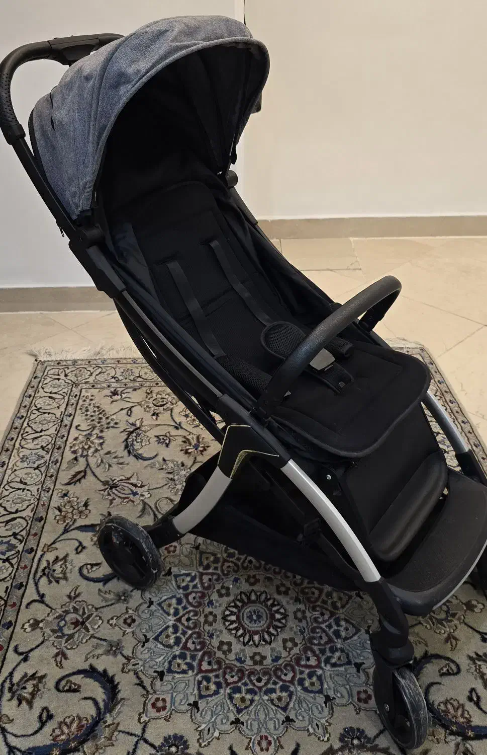 کالسکه تاشو مسافرتی در حدنو.  فوری|کالسکه و لوازم جانبی|تهران, مرزداران|دیوار