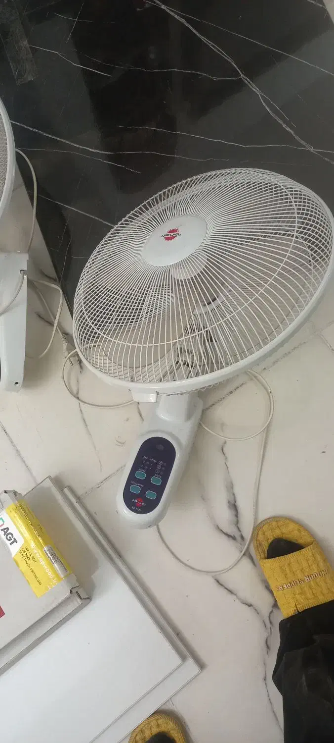 ۲ عدد پنکه دیواری بهترین جنس پارس خزرنو|پنکه و تصفیهکنندهٔ هوا|کرمان, |دیوار