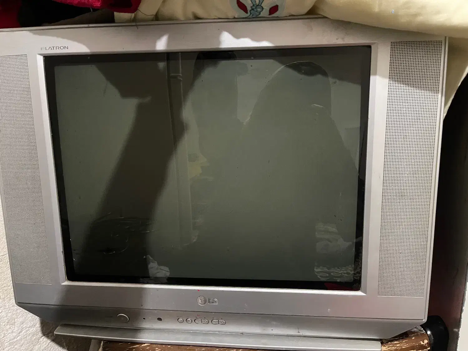 تلویزیون|تلویزیون و پروژکتور|قم, تولید دارو و یخچال|دیوار