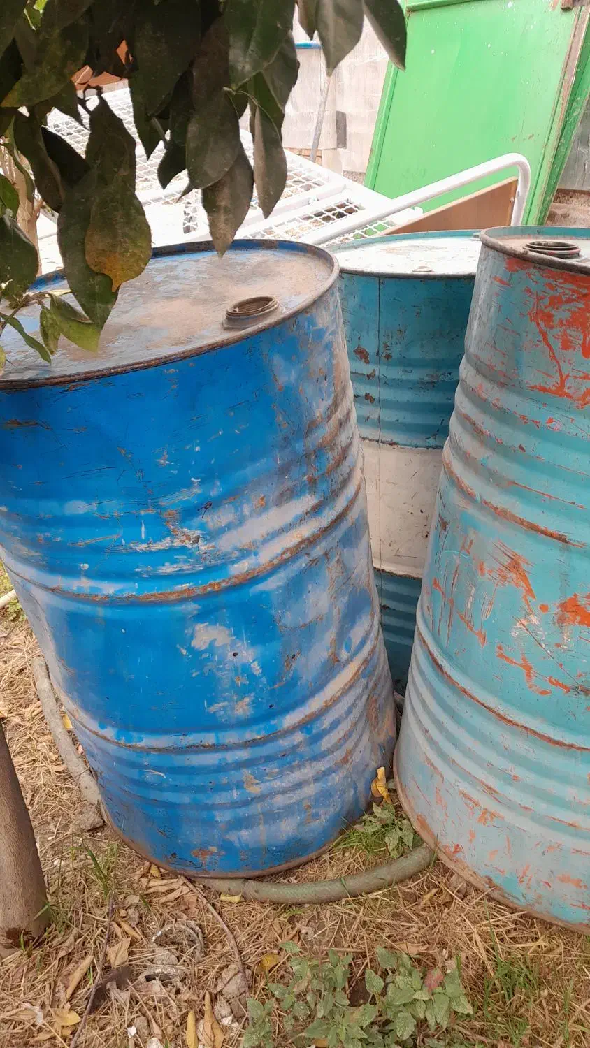 ۳ عدد بشکه فلزی ۲۲۰ لیتری|ظروف نگهدارنده، پلاستیکی، یکبارمصرف|گنبد کاووس, |دیوار