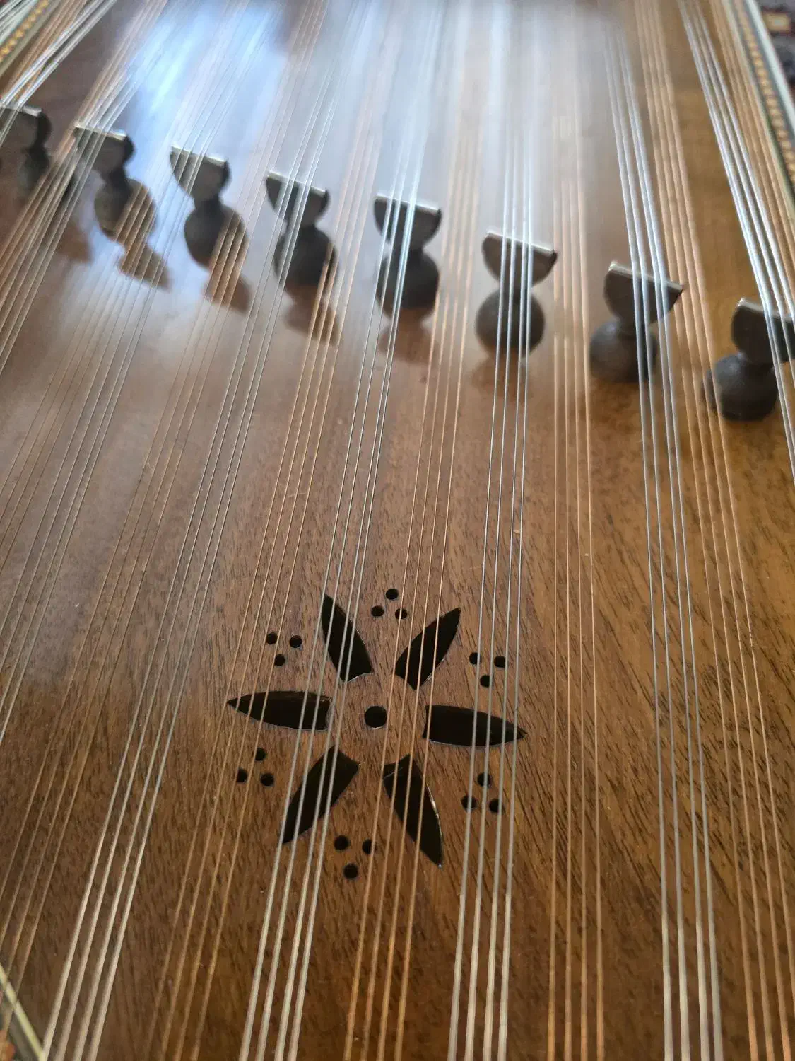 سنتور صادقی گلدار|سازهای سنتی|تبریز, |دیوار