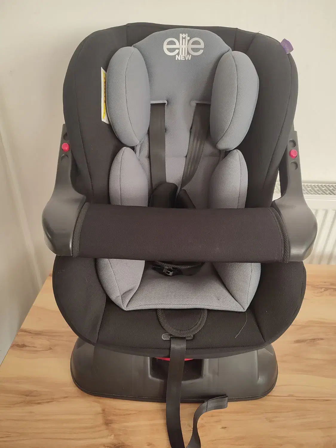 صندلی ماشین|تخت و صندلی بچه|صومعهسرا, |دیوار