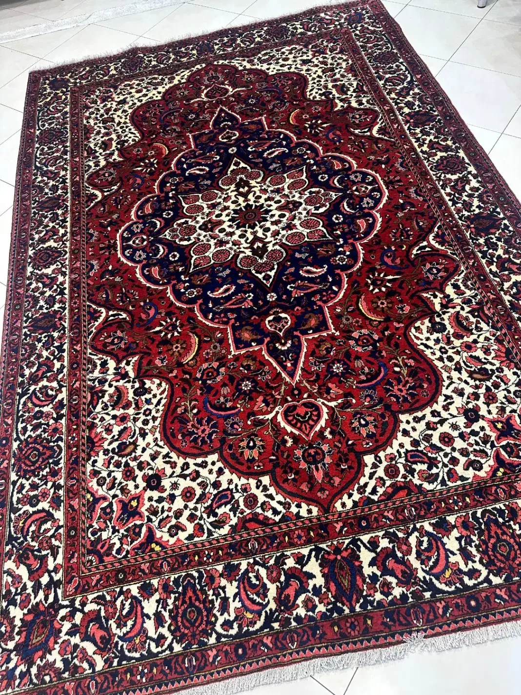 فرش دستبافت 6متری بختیاری رنگ گیاهی|فرش|کرج, فاز ۴ مهرشهر|دیوار