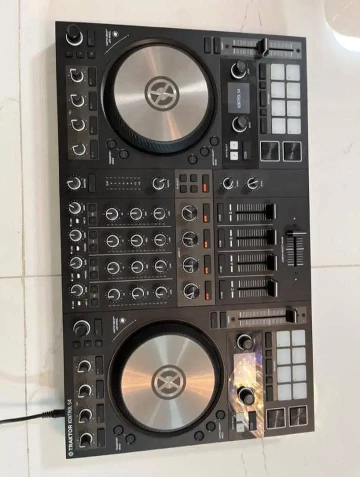 دستگاه دیجی s4 mk3|آلات موسیقی|محمدشهر, سیدآباد|دیوار