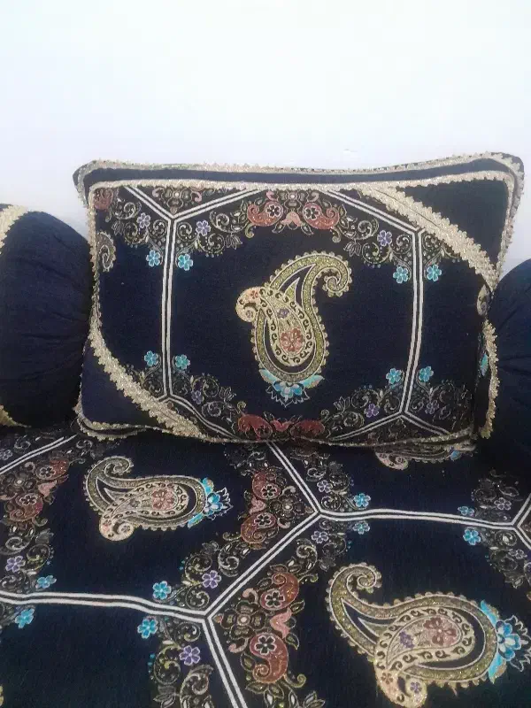 بالشت .پشتی.کنارنوه بدون استفاده|پشتی|لردگان, |دیوار