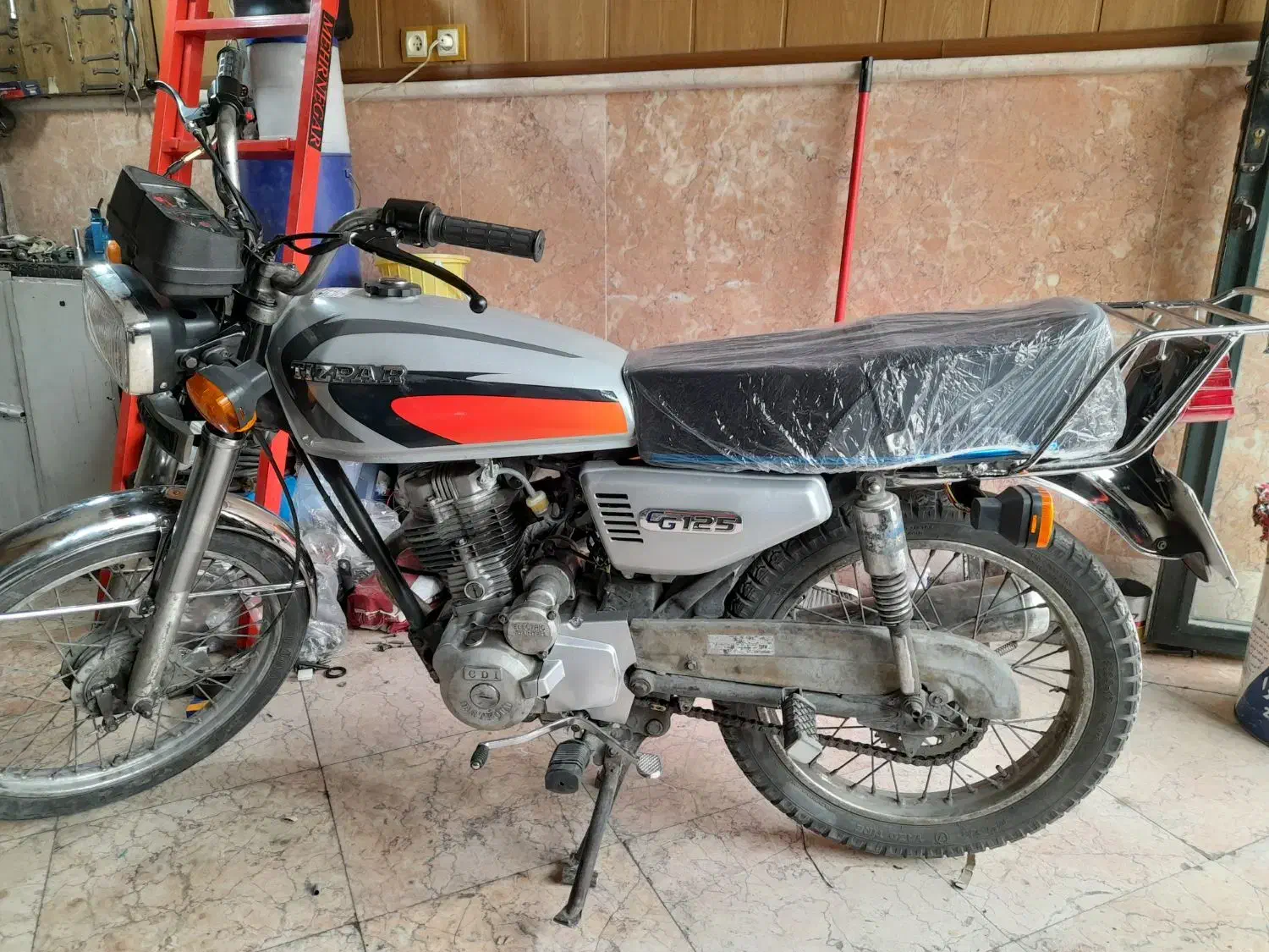 ( هندا )|موتورسیکلت|مشهد, آزادشهر|دیوار