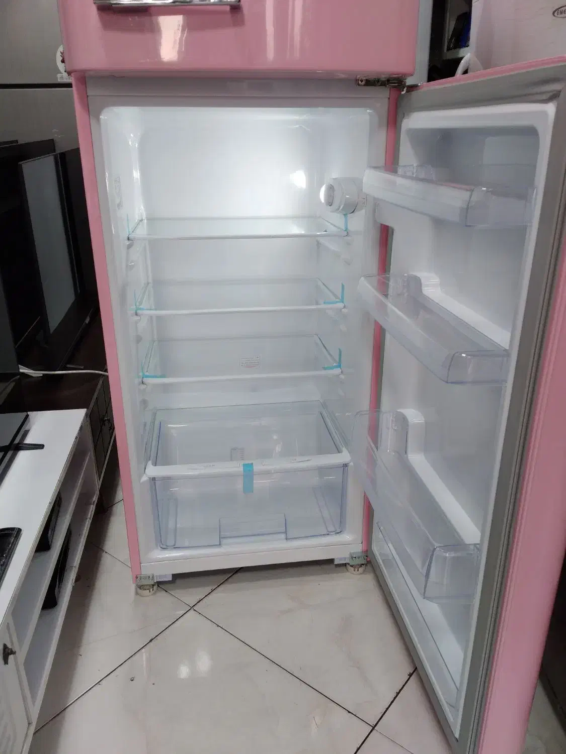 یخچال و فریزر ۱۶ فوت امرسان طر اسمگ استوک نمایشگاه|یخچال و فریزر|پرند, فاز ۲|دیوار