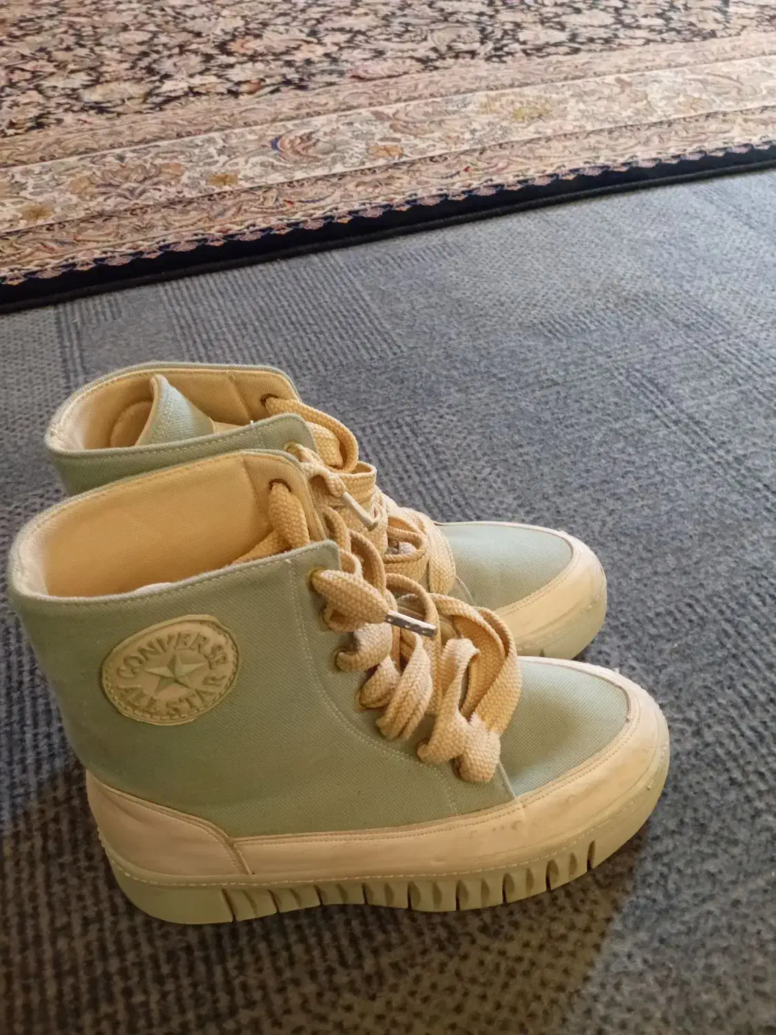 کفش|کیف، کفش، کمربند|یاسوج, |دیوار