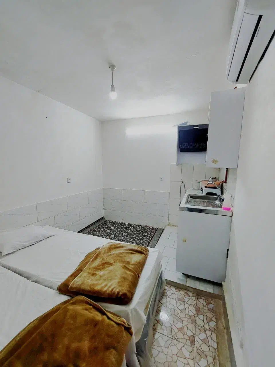 سوییت آپارتمان حاشیه طبرسی نزدیک حرم تاپ لوکیشن|اجارهٔ کوتاهمدت آپارتمان و سوئیت|مشهد, پایین خیابان|دیوار