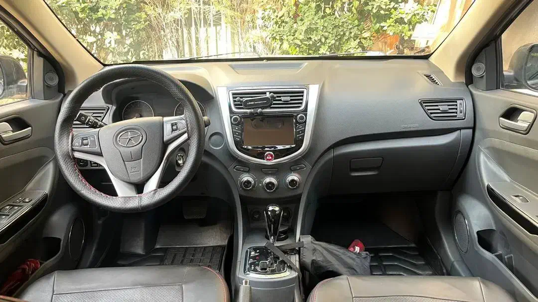 جک j4 ۱۴۰۳|خودرو سواری و وانت|تهران, بلوار کشاورز|دیوار